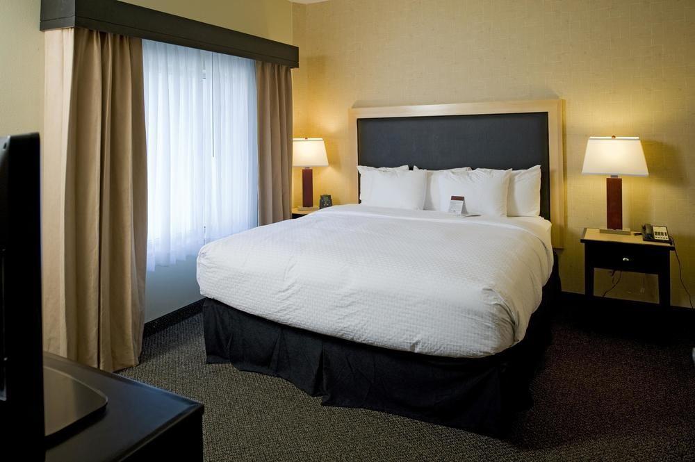 Doubletree By Hilton Baton Rouge Hotel Exterior foto