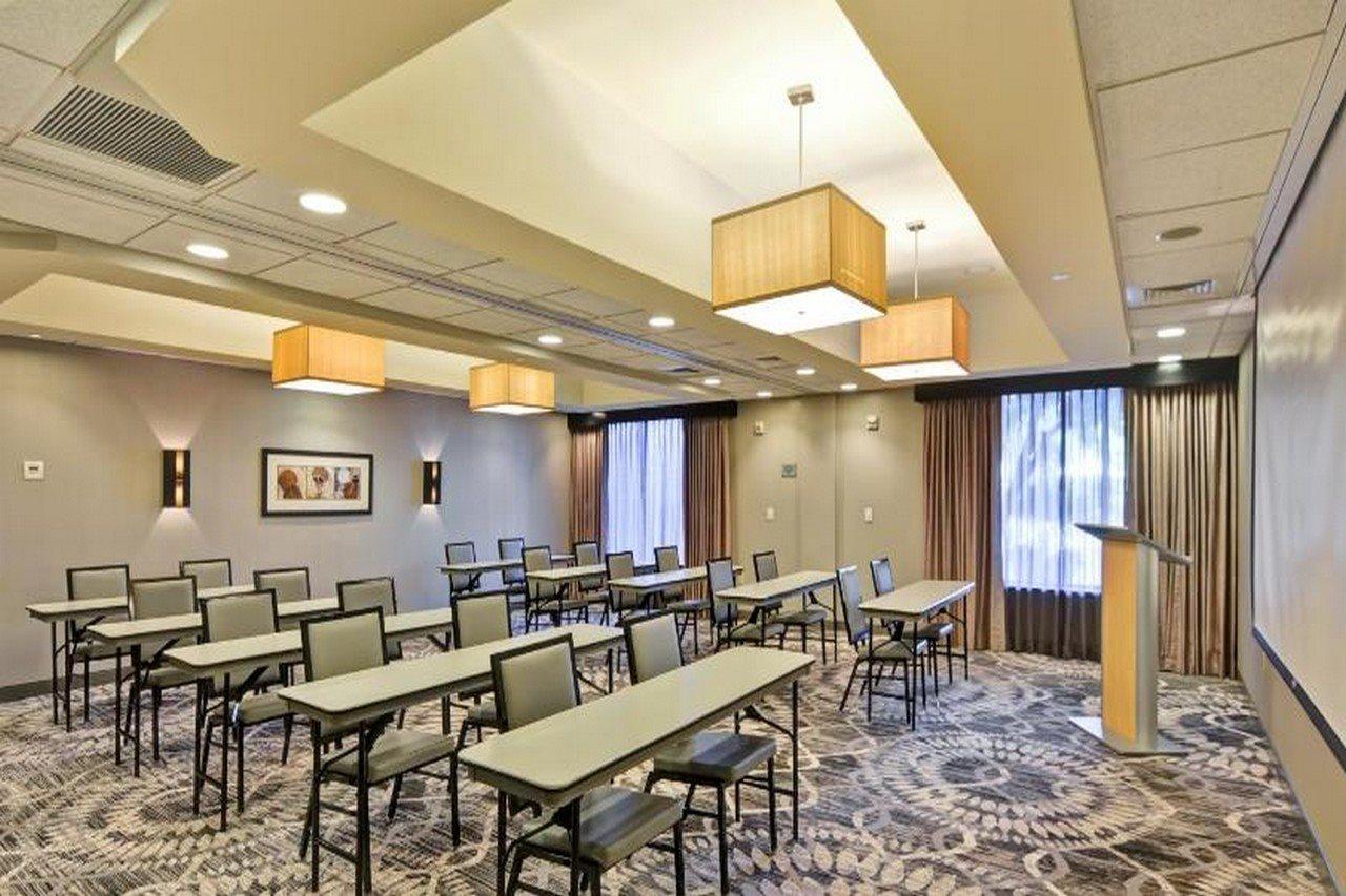 Doubletree By Hilton Baton Rouge Hotel Exterior foto