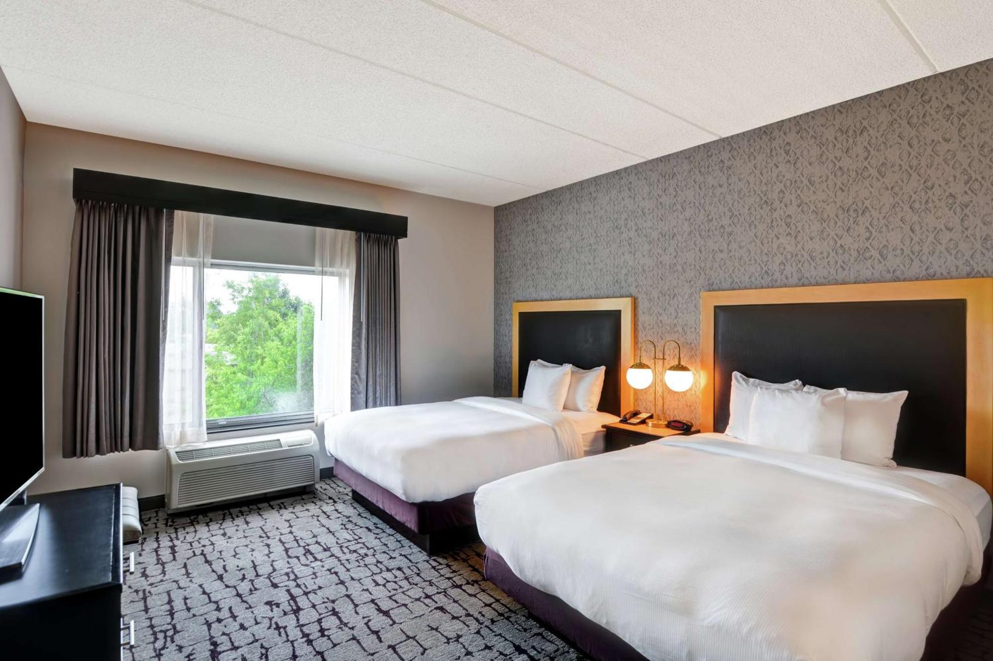 Doubletree By Hilton Baton Rouge Hotel Exterior foto